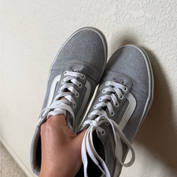 Vans Shoes - Vans women’s size 9